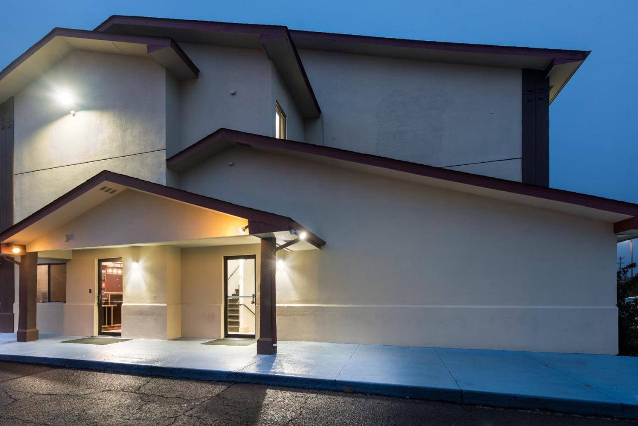Red Roof Inn Findlay Exterior photo