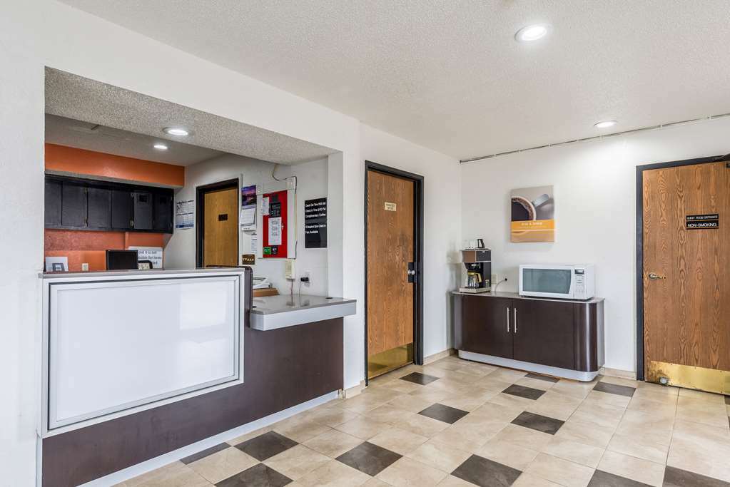 Red Roof Inn Findlay Interior photo