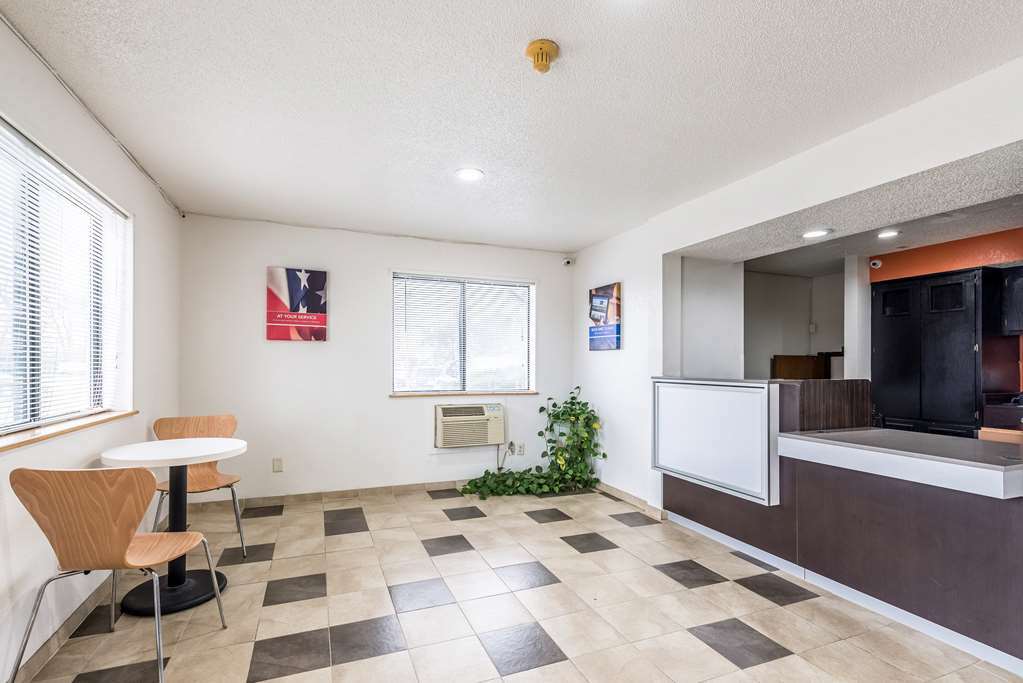 Red Roof Inn Findlay Interior photo